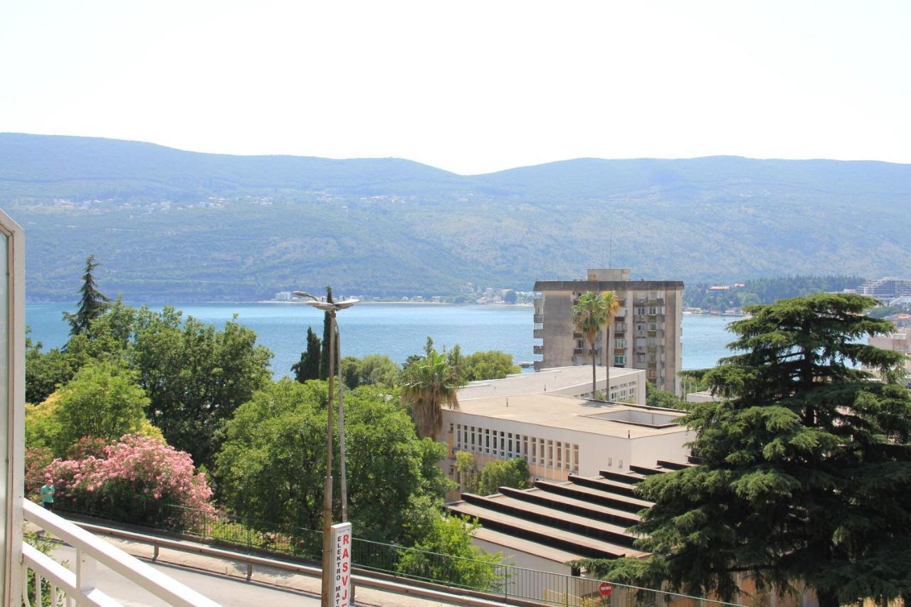 Apartments Mediteran Herceg Novi Exterior photo